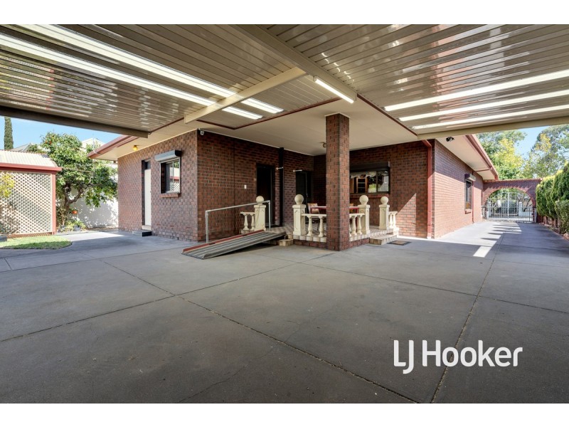 9 Third Avenue, St Peters SA 5069