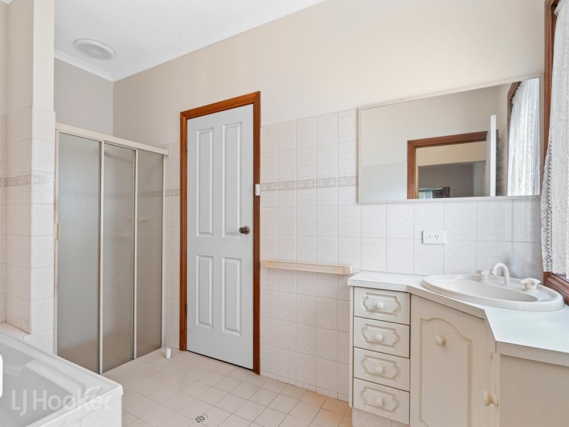 137 Ashbrook Avenue, Trinity Gardens SA 5068