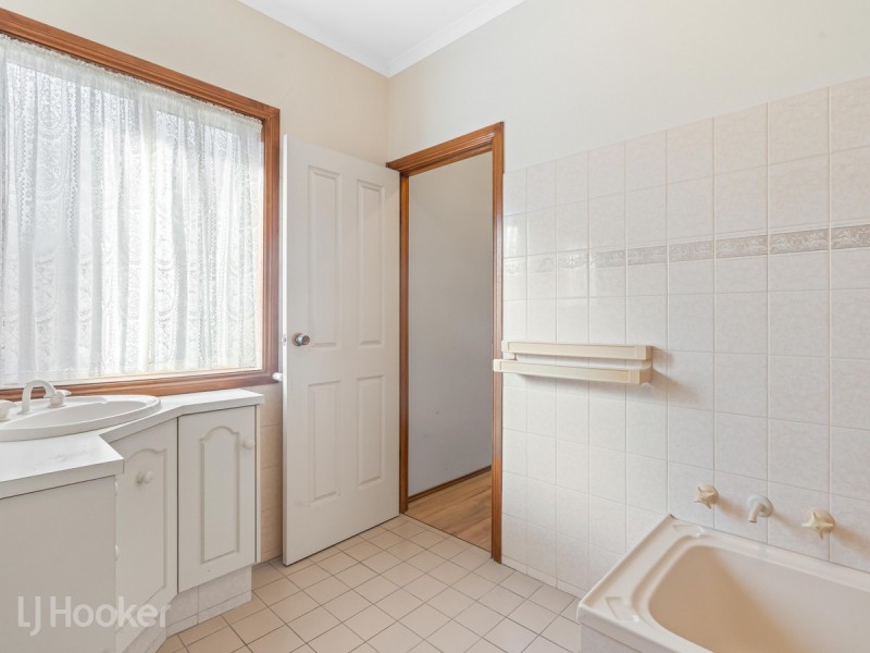 137 Ashbrook Avenue, Trinity Gardens SA 5068