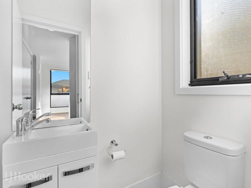 2 Reel Terrace, Munno Para SA 5115