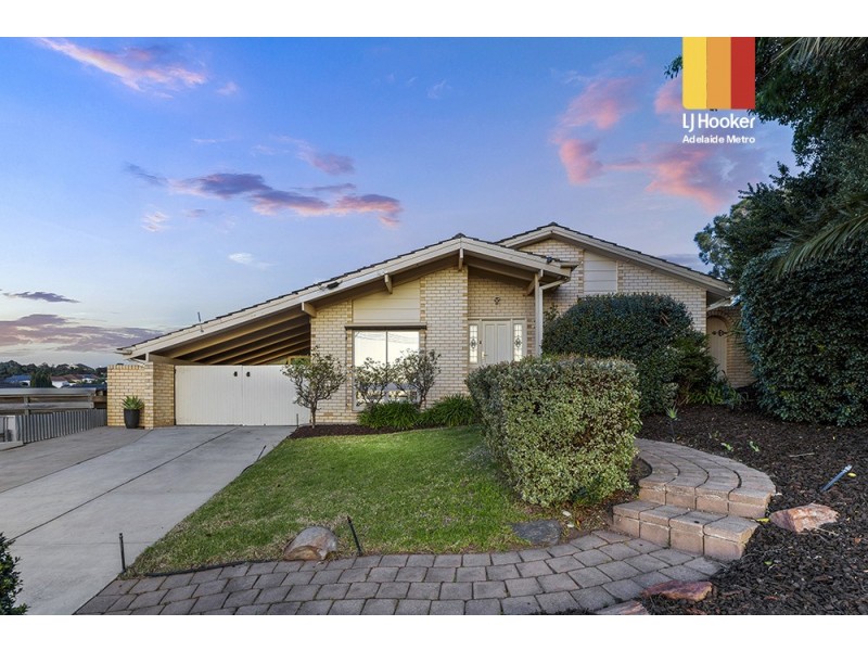 33 McGowan Road, Para Hills SA 5096