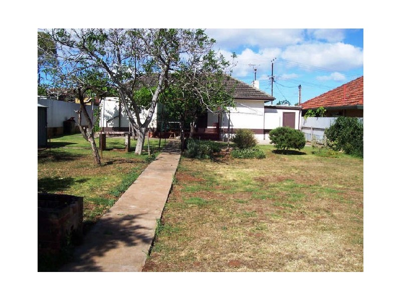 7 Barnes Road, Glynde SA 5070