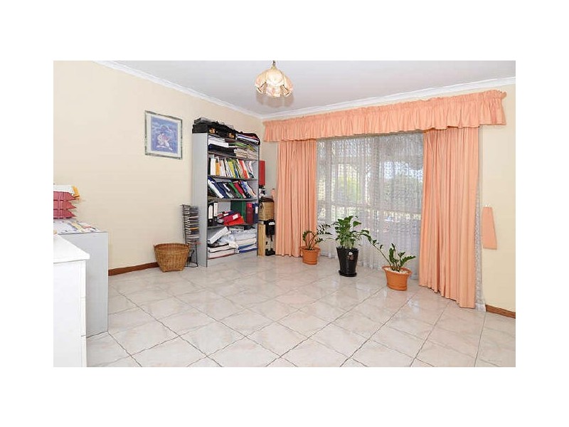 4 Michele Road, Paradise SA 5075