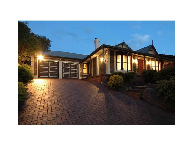 9 Warramunda Crescent, Banksia Park SA 5091