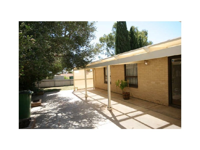 4 Hartog Street, Fairview Park SA 5126
