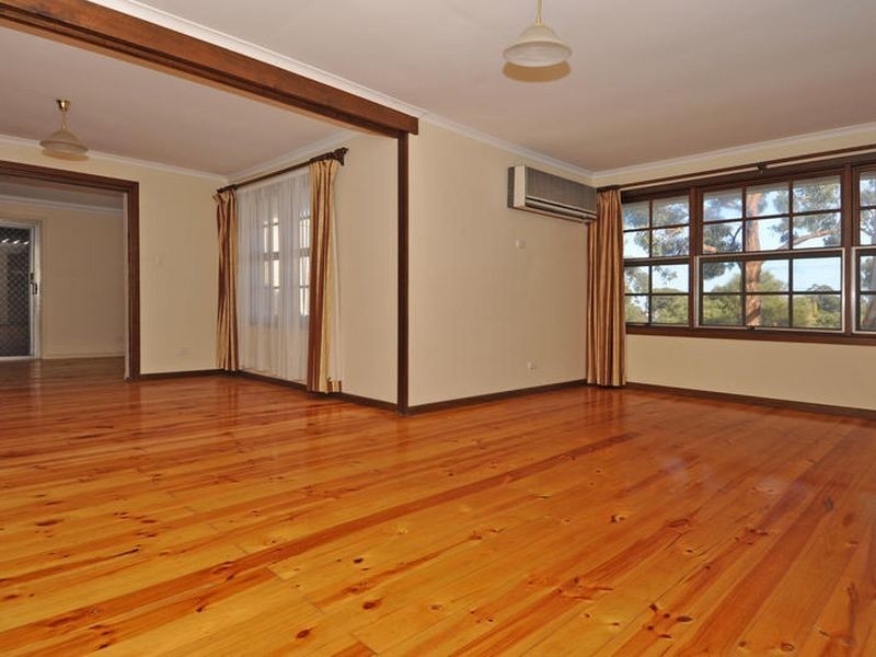 19 Deakin Avenue, Hope Valley SA 5090