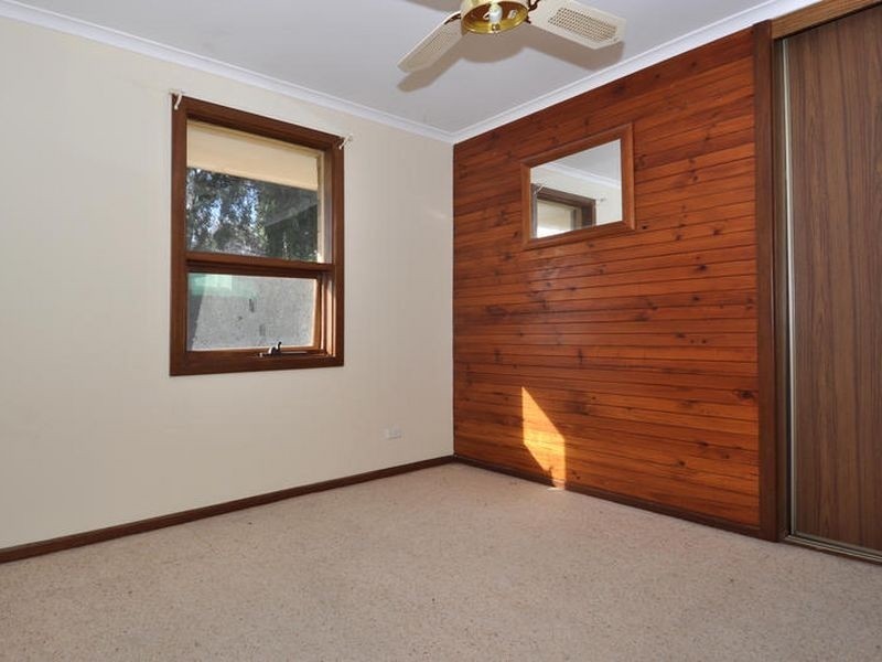 19 Deakin Avenue, Hope Valley SA 5090