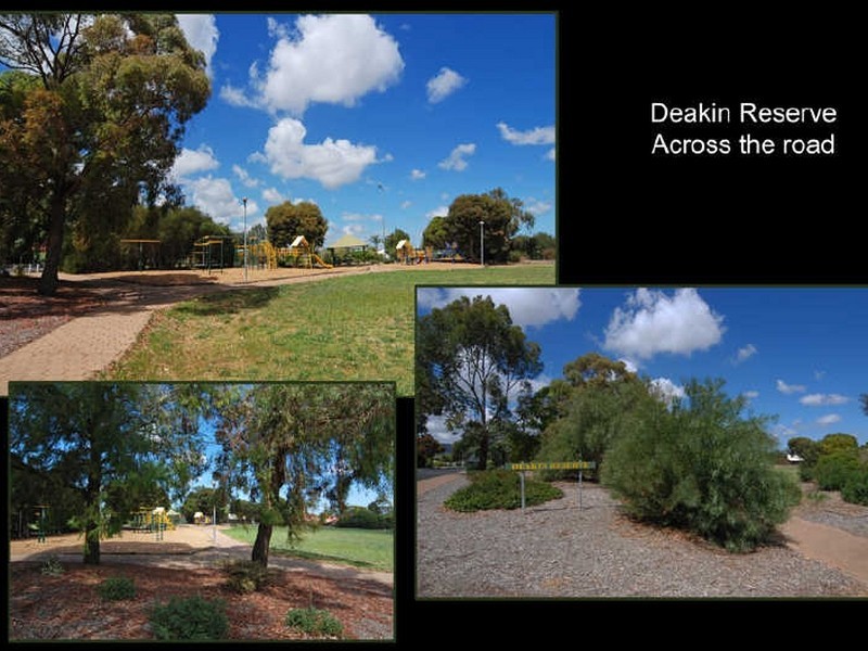 19 Deakin Avenue, Hope Valley SA 5090