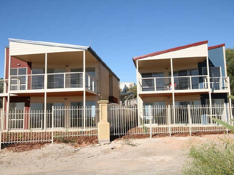 63 Kerley Street, Port Broughton SA 5522