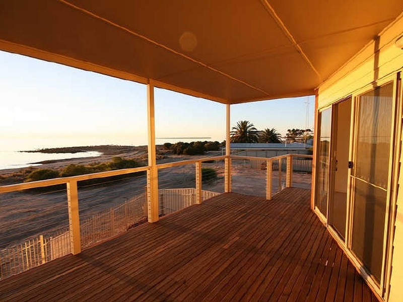 63 Kerley Street, Port Broughton SA 5522