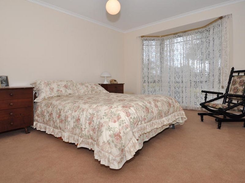 20 Macquarie Avenue, Hillcrest SA 5086