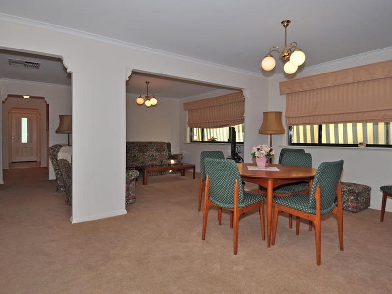 20 Macquarie Avenue, Hillcrest SA 5086