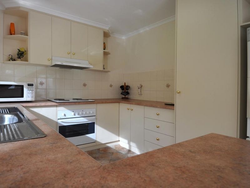 20 Macquarie Avenue, Hillcrest SA 5086