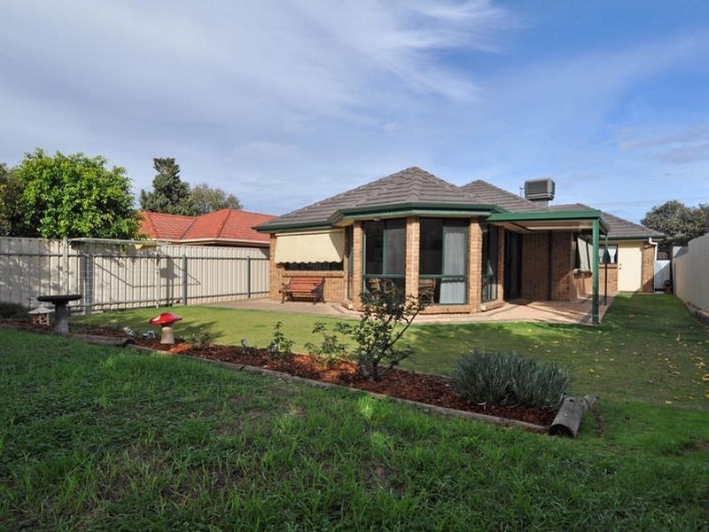 20 Macquarie Avenue, Hillcrest SA 5086
