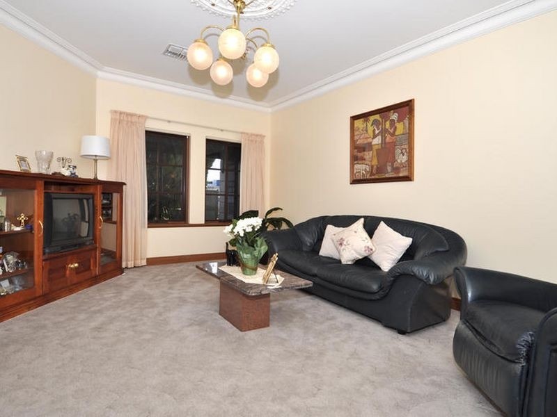 23 Davis Road, Glynde SA 5070