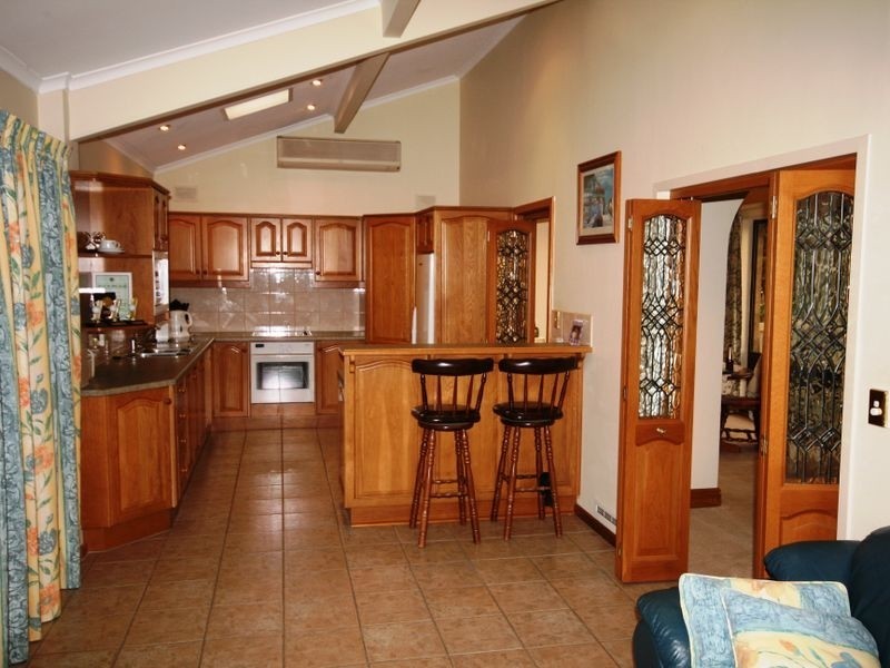 10 Delmonte Close, Fairview Park SA 5126