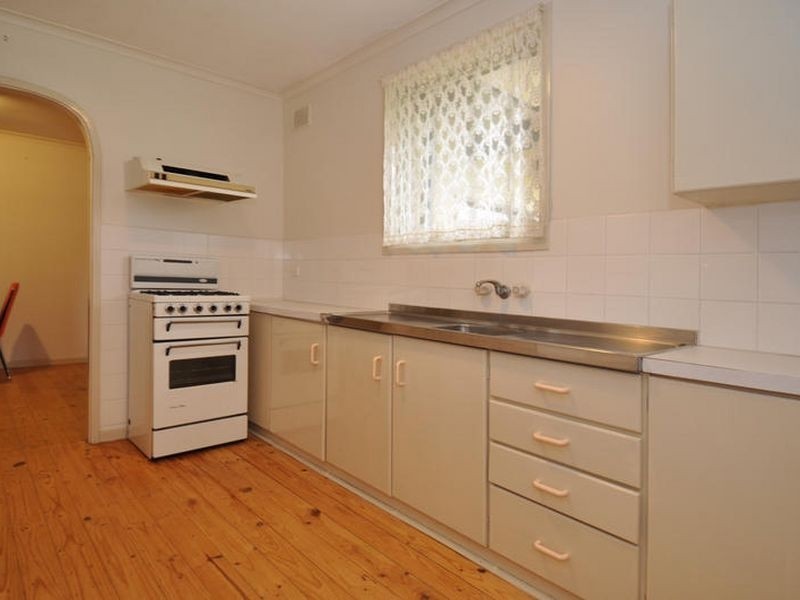 2 Andrew Avenue, Salisbury East SA 5109