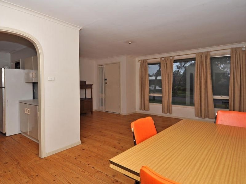 2 Andrew Avenue, Salisbury East SA 5109