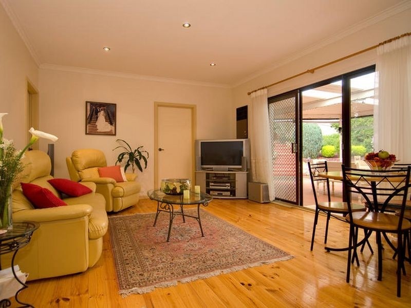 21 Banksia Crescent, Athelstone SA 5076