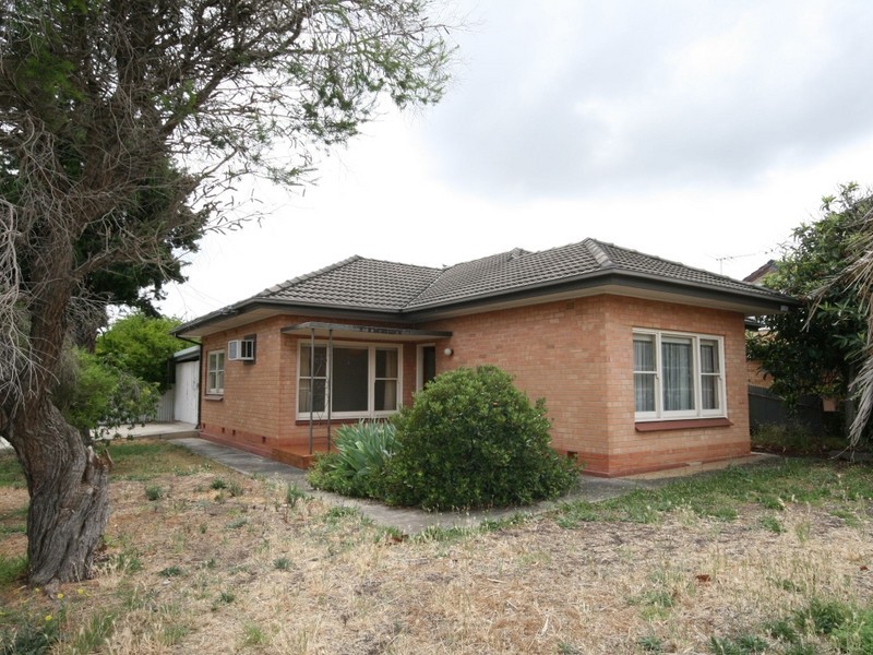 1 Lomman Avenue, Newton SA 5074