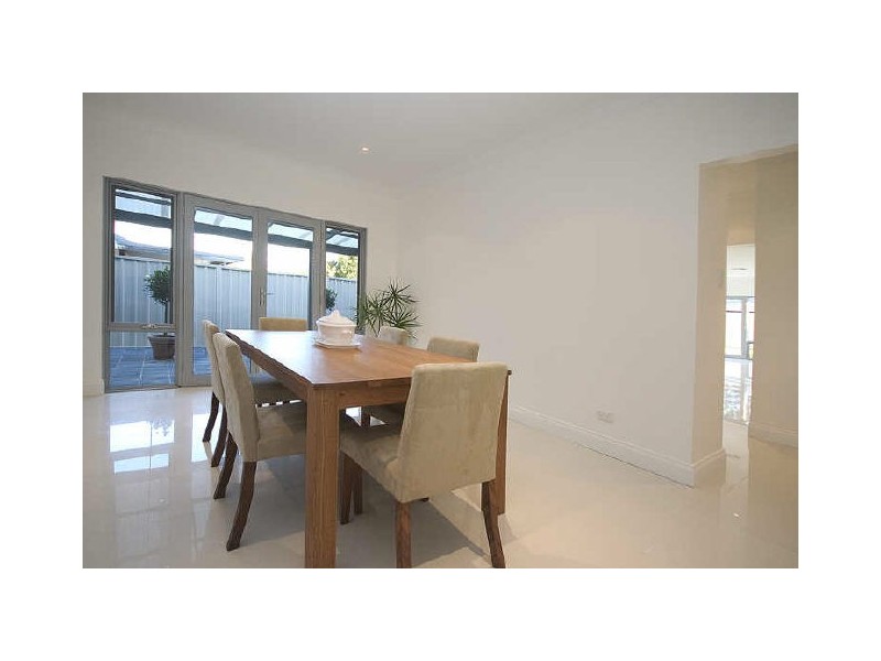 32B Angas Avenue, Vale Park SA 5081