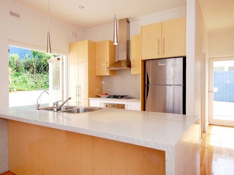 2 Reedie Street, Henley Beach SA 5022