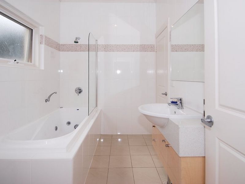 2 Reedie Street, Henley Beach SA 5022