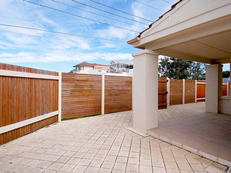 2 Reedie Street, Henley Beach SA 5022
