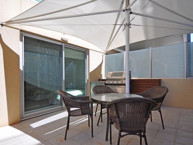 205/19 Holdfast Promenade, Glenelg SA 5045