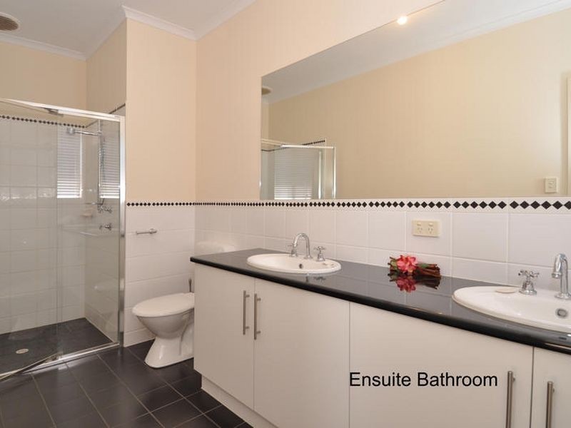 8 Claret Avenue, Virginia SA 5120