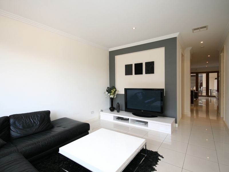 24 Junction Street, Mawson Lakes SA 5095