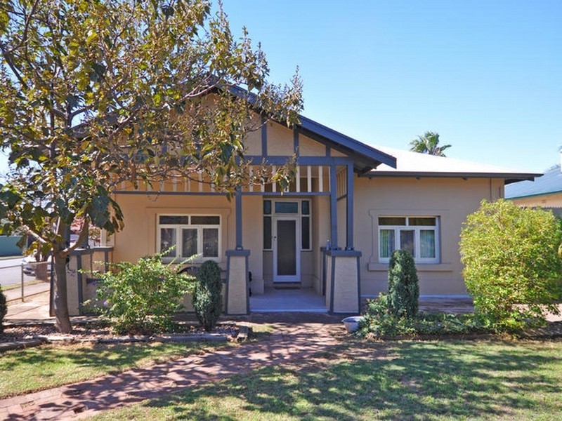 15 Fourth Avenue, Cheltenham SA 5014