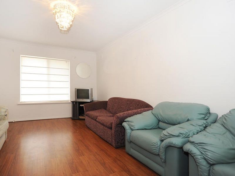 4/4 Strathmont Avenue, Gilles Plains SA 5086