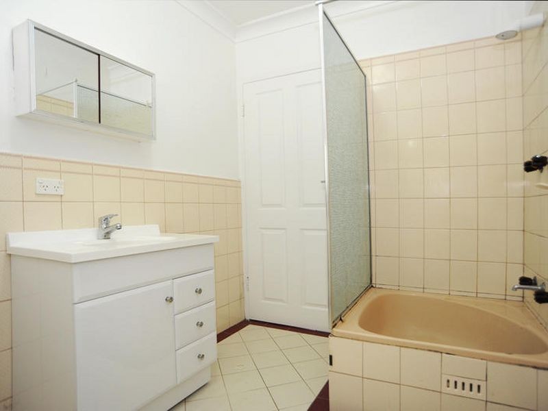 4/4 Strathmont Avenue, Gilles Plains SA 5086