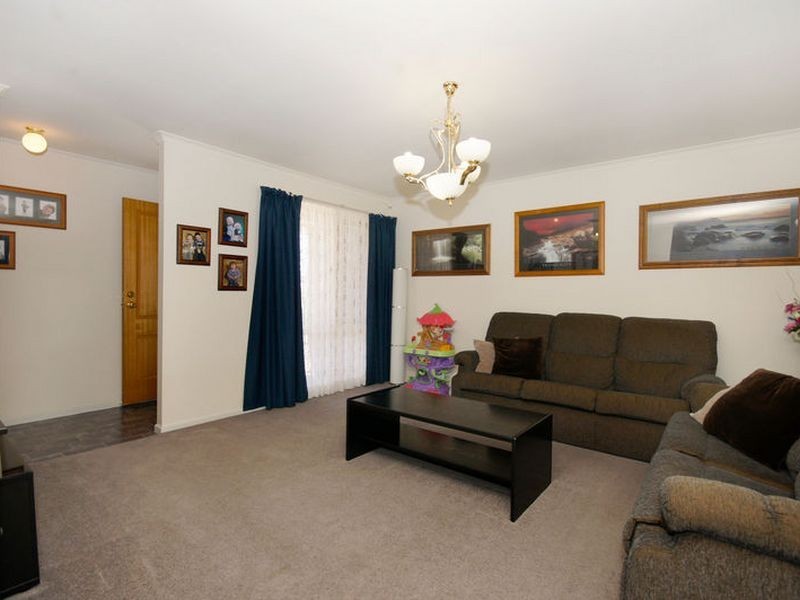 16 Columbia Street, Paralowie SA 5108