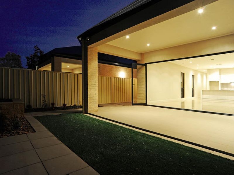 8 White Avenue, Kensington Gardens SA 5068