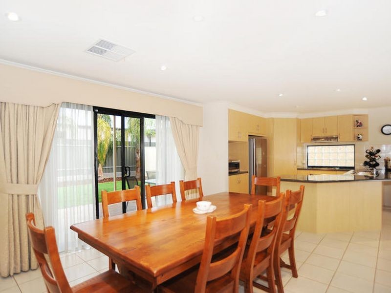 42 Hallett Avenue, Tranmere SA 5073