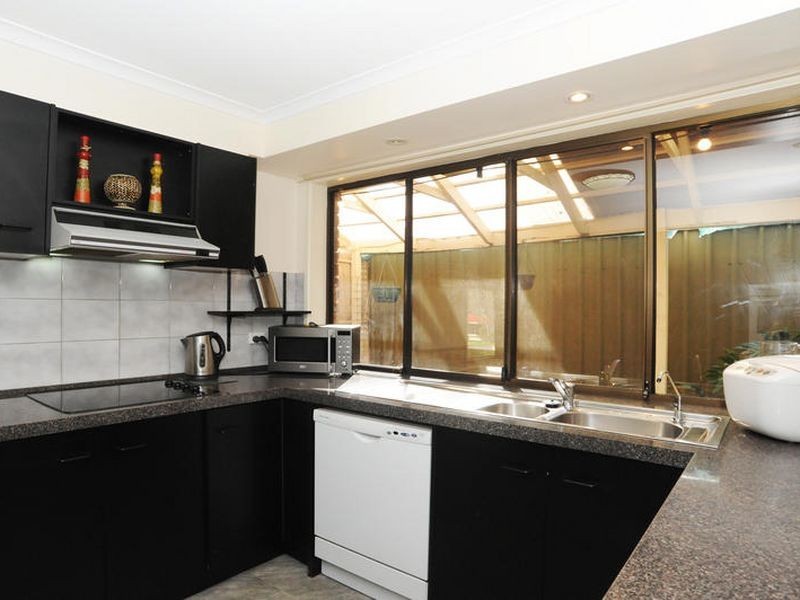 8 Holyoake Court, Hillbank SA 5112