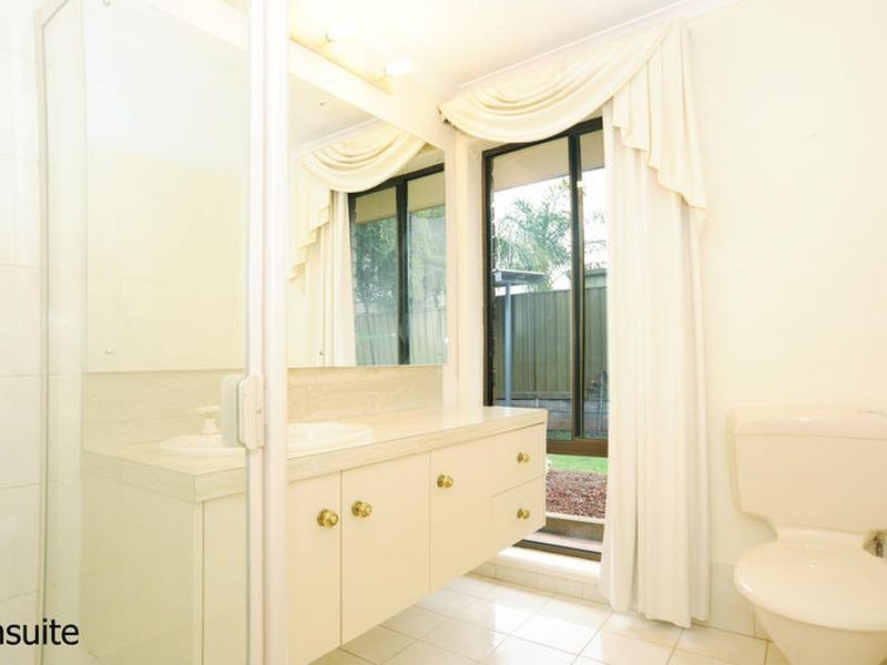 8 Holyoake Court, Hillbank SA 5112