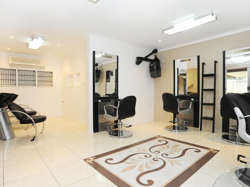 8 Holyoake Court, Hillbank SA 5112