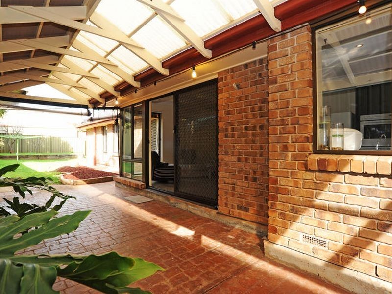 8 Holyoake Court, Hillbank SA 5112