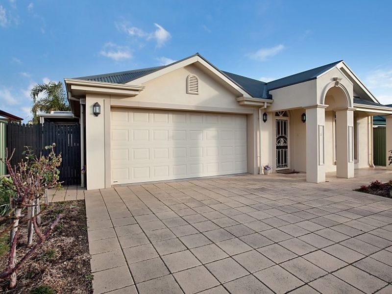 17 Rosella Street, Mawson Lakes SA 5095