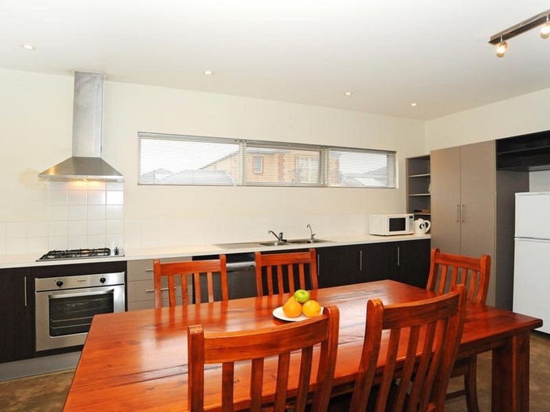6 Reunion Lane, Mawson Lakes SA 5095