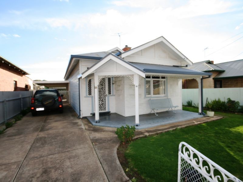 18 Cedar Avenue, Royal Park SA 5014