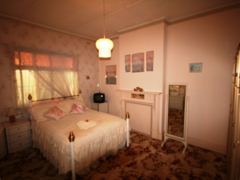 18 Cedar Avenue, Royal Park SA 5014