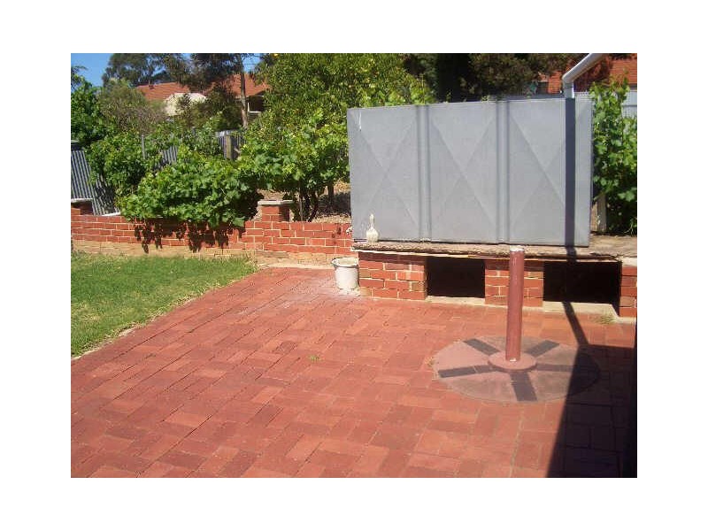 32 Deans Road, Campbelltown SA 5074