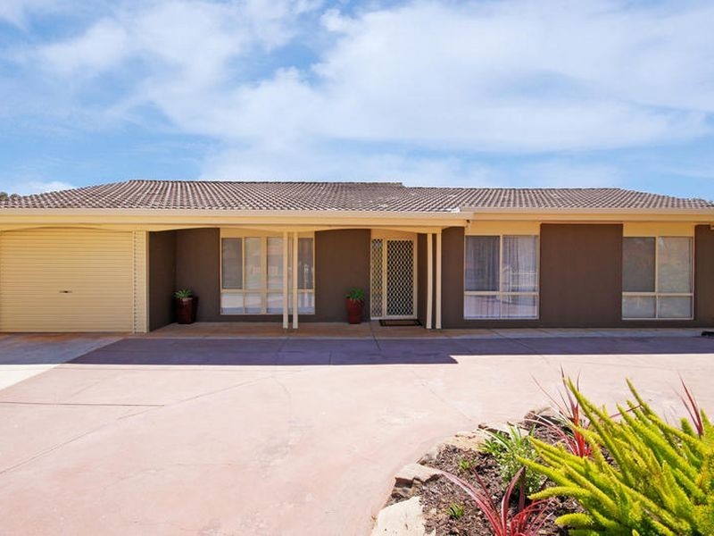 4 Camelia Drive, Parafield Gardens SA 5107