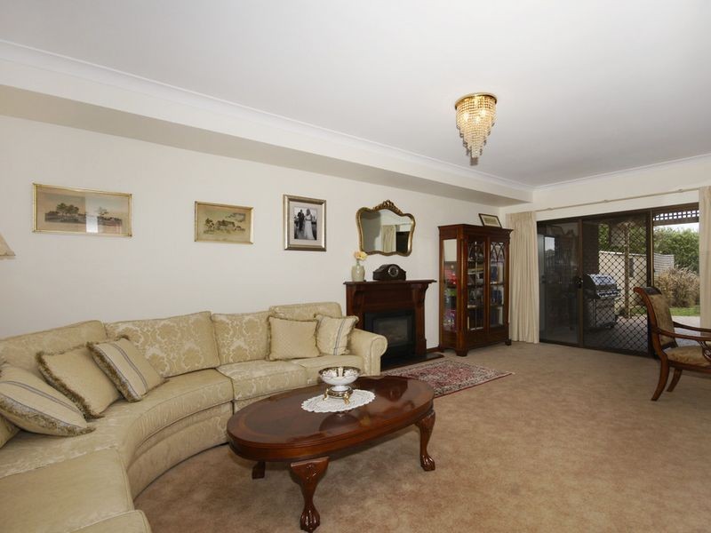 12 Mcdonald Grove, West Lakes SA 5021