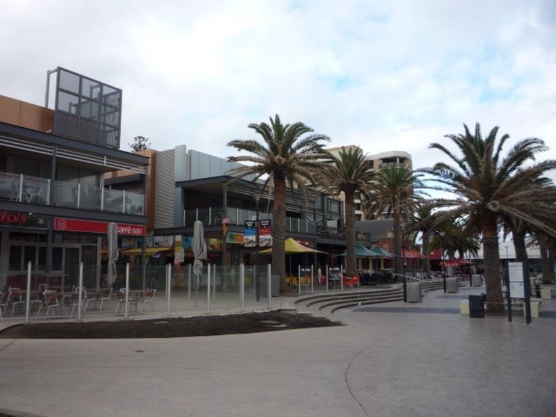 8 & 9/7 Moseley Square, Glenelg SA 5045
