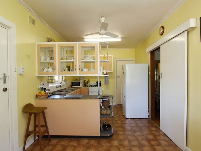 1 Bosville Grove, Campbelltown SA 5074